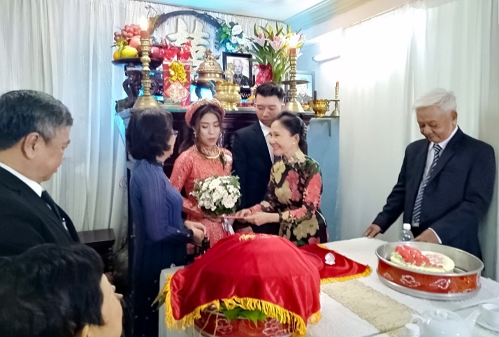 Tìm người làm chủ hôn 